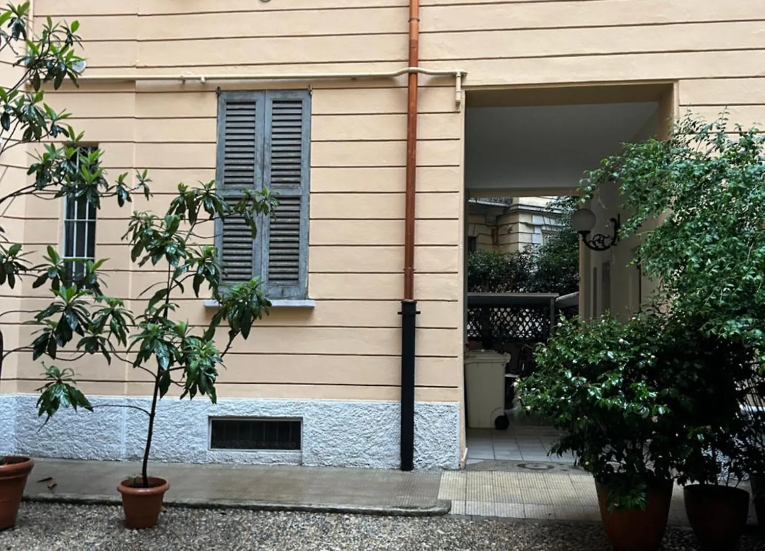Via Monti, Cadorna Station, Historic Center Sforzesco Castle Apartment Milan Italy