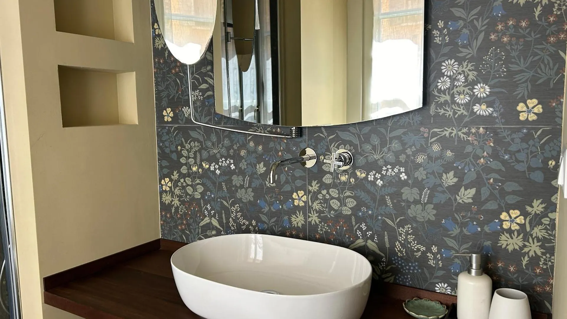 Via Monti, Cadorna Station, Historic Center Sforzesco Castle Apartment Milan